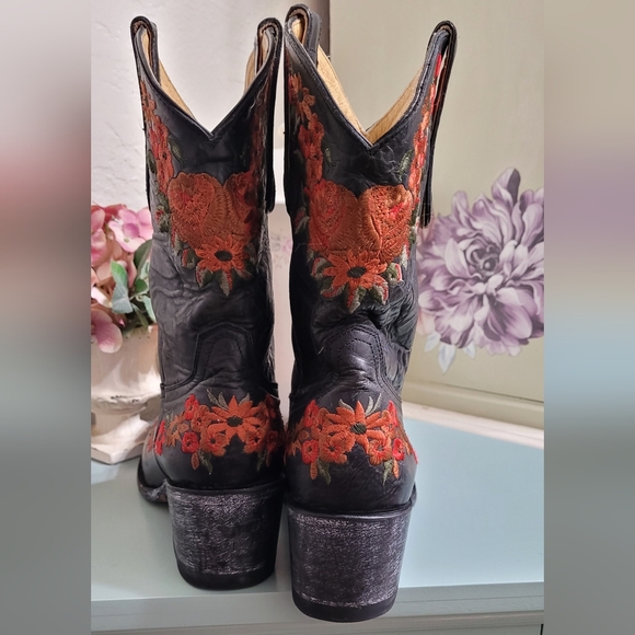 Anna Sui x Yippee Ki Yay by Old Gringo Boots - Picture 5 of 10